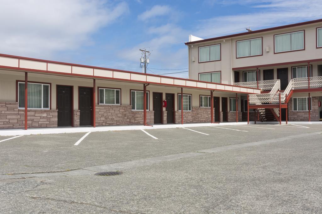 Flagstone Motel Port Angeles Zewnętrze zdjęcie