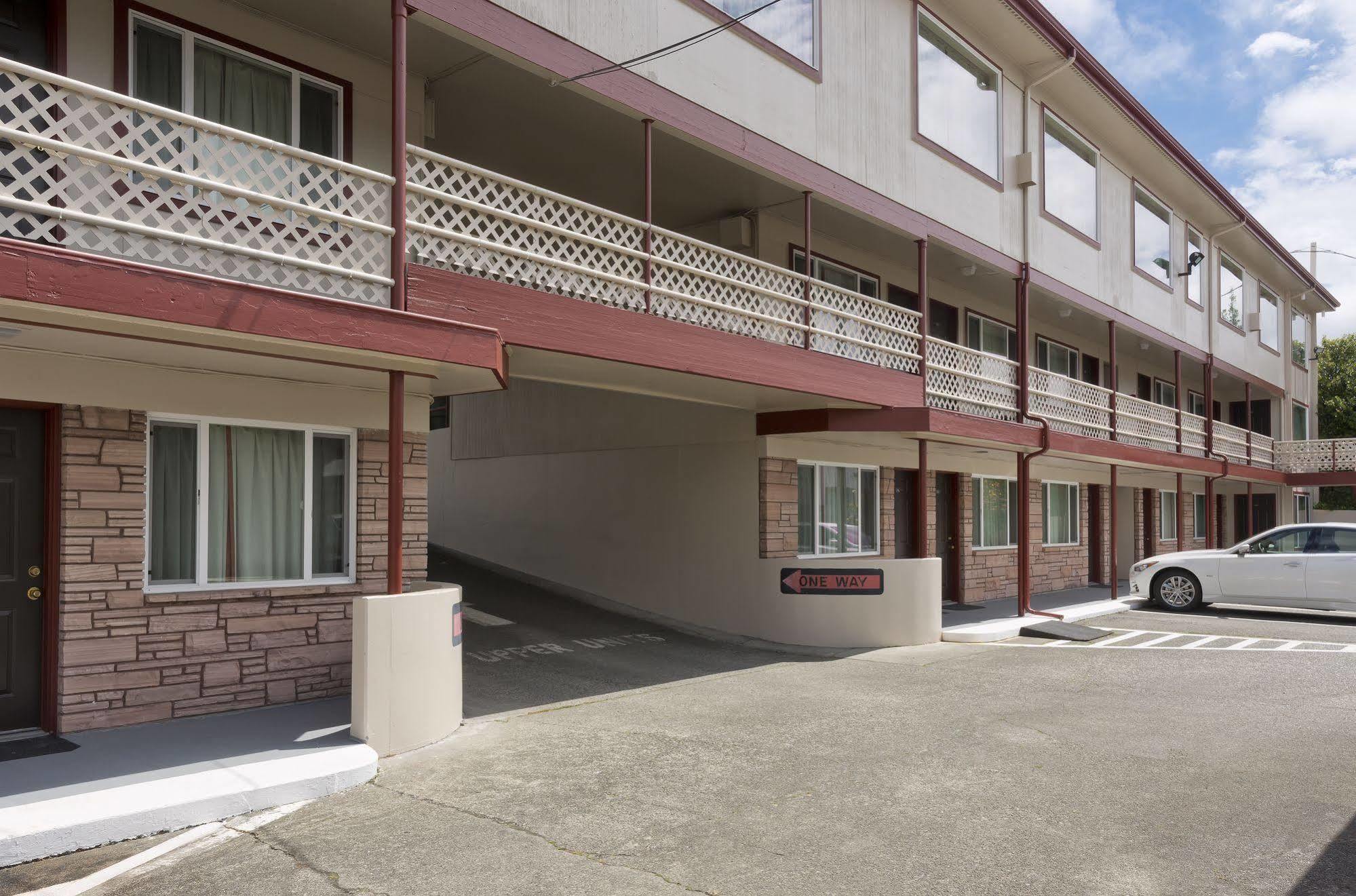 Flagstone Motel Port Angeles Zewnętrze zdjęcie